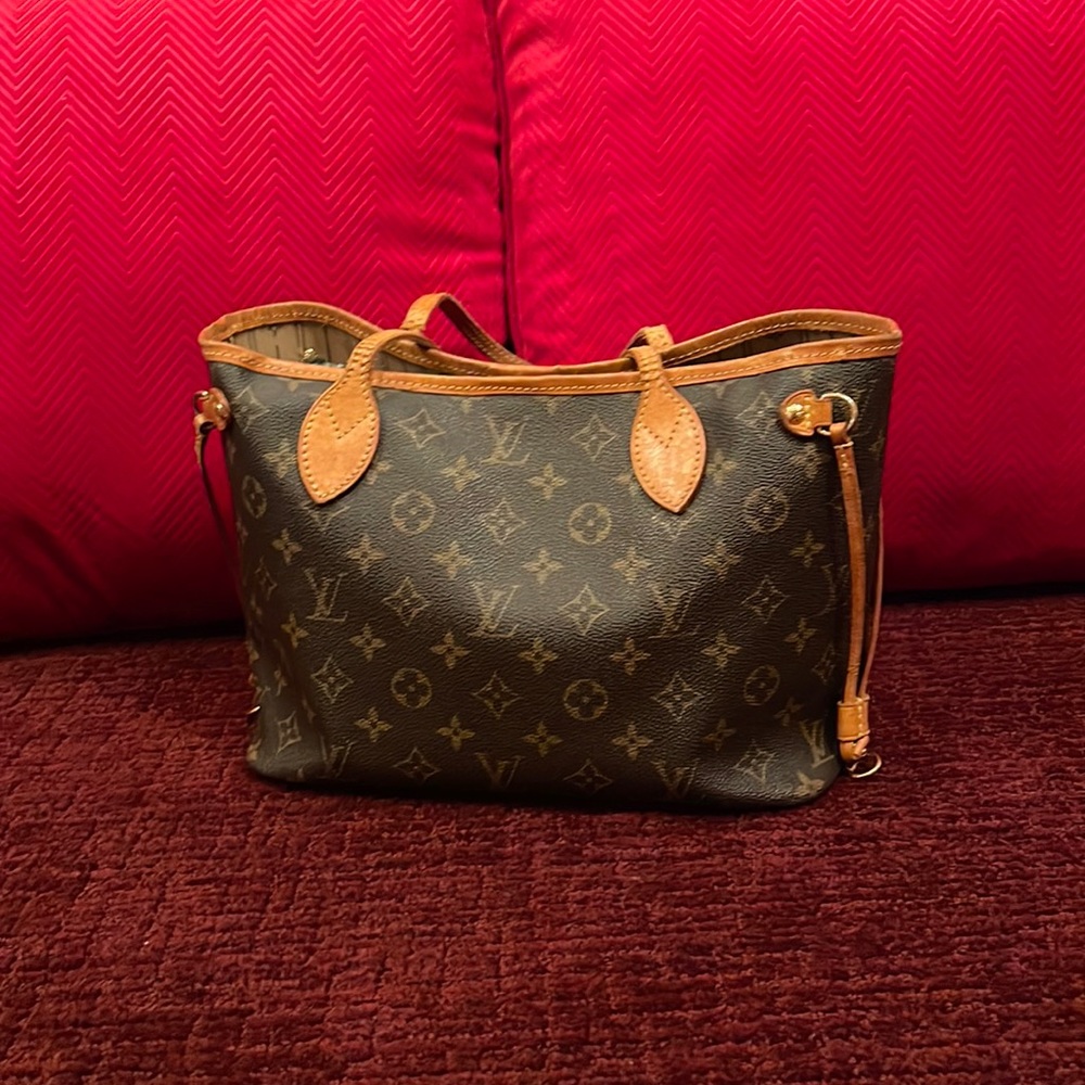Louis Vuitton Neverfull PM